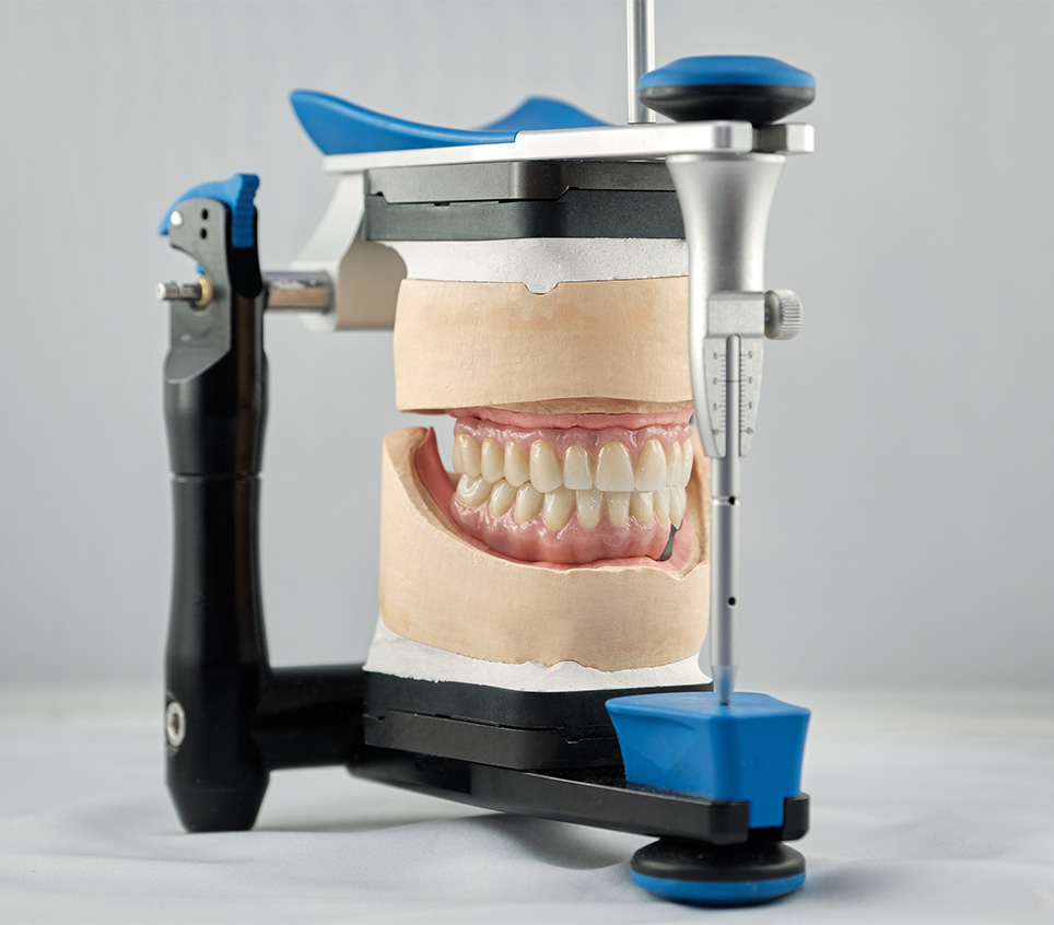 精度の高い義歯のために